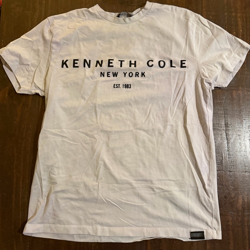 Kenneth Cole White Graphic Tee